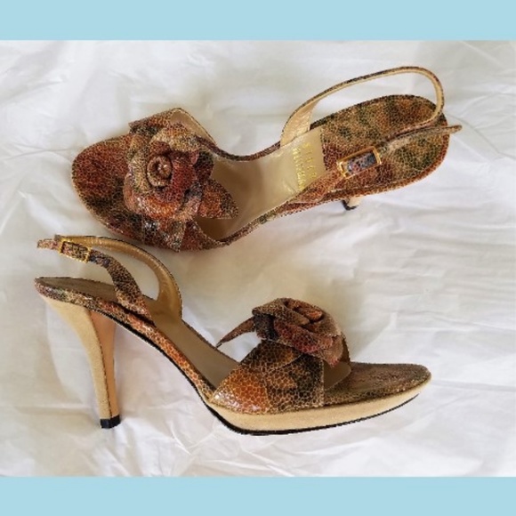 Stuart Weitzman Shoes - New STUART WEITZMAN Textured Leather shoes